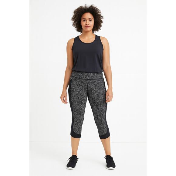 Excellent condition Lululemon Marble Black White Mesh Side Capri Leggings Size 4 - Picture 1 of 7